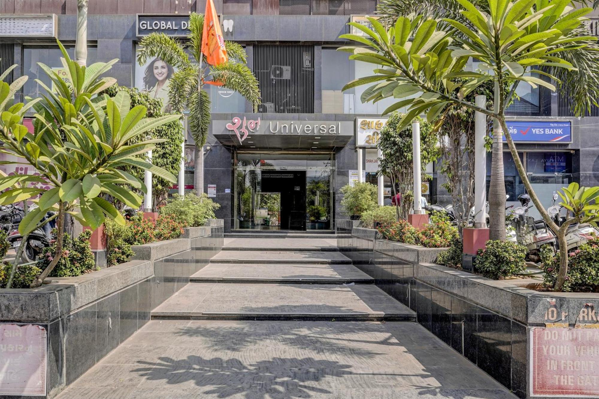 Hotel Orange Surat Exterior photo